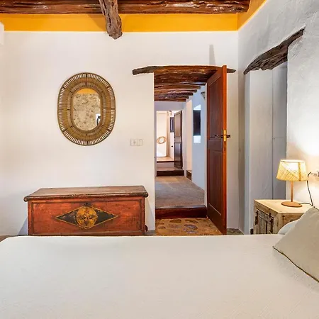 Mateu Holiday home *