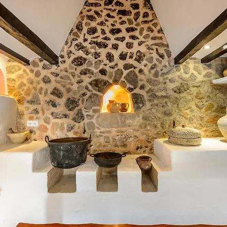 Mateu Holiday home *